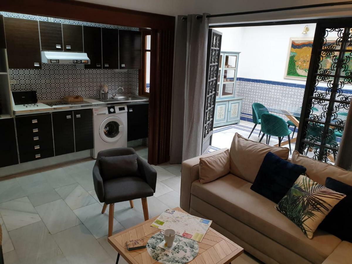 Casa Puerta De Santa Cruz Apartment Seville Exterior photo